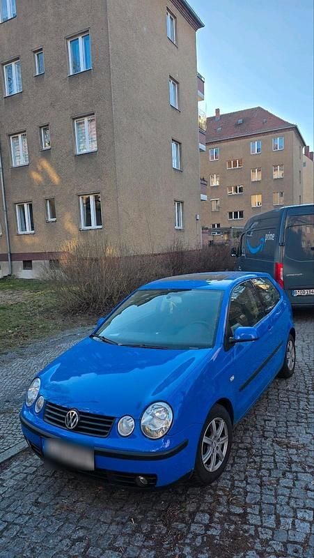 Gebraucht VW Polo 60 PS (44 kW) 2003 Blau Kleinwagen