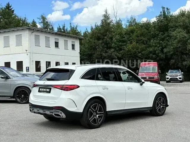 Gebraucht Mercedes GLC220 AMG 197 PS (144 kW) 2025 Weiß SUV