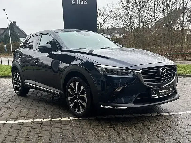 Używany Mazda CX-3 Selection 121 KM (88 kW) 2021 Niebieski SUV
