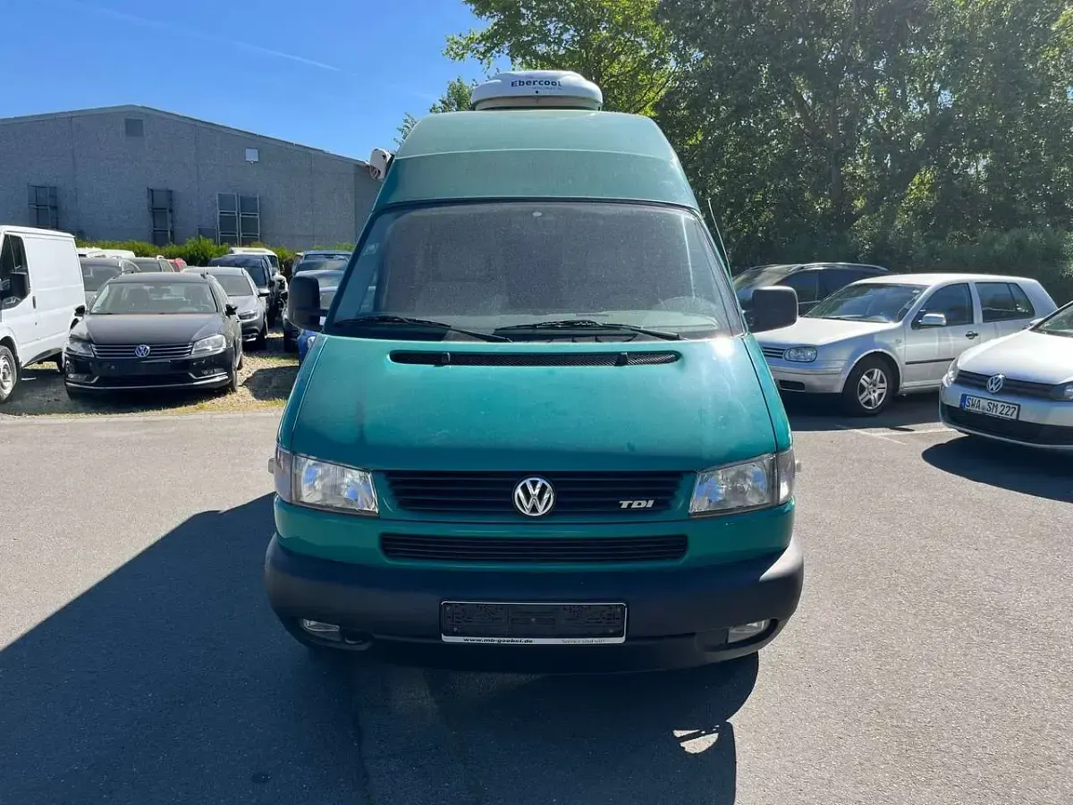 Second-hand VW Transporter 102 CP (75 kW) 1996 Verde Van
