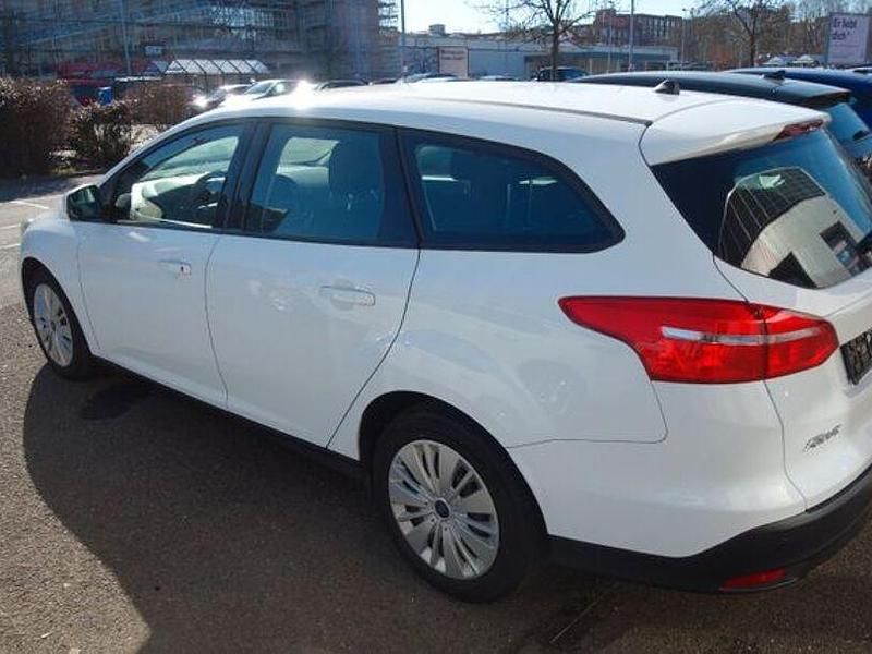 Gebraucht Ford Focus Business Edition 107 PS (78 kW) 2017 Frostweiß Kombi