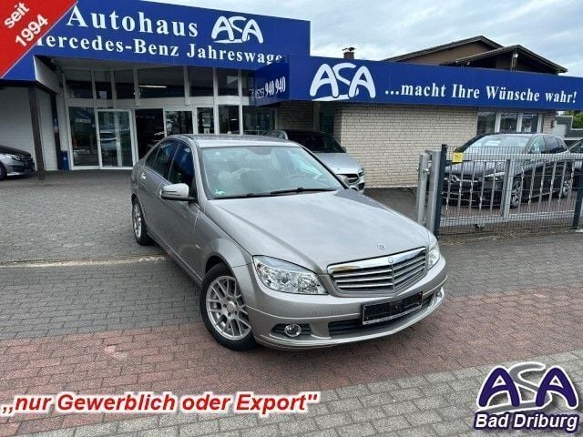 Silber Gebraucht 2009 Mercedes C180 Elegance Limousine | 4.990 € (Superpreis) - Bild 1/3