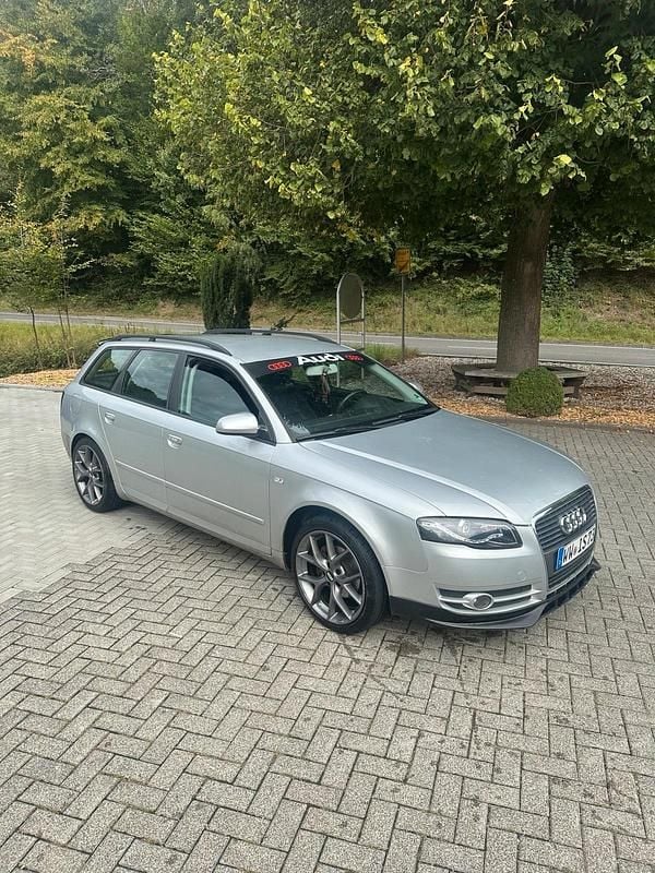 Silber Gebraucht 2005 Audi A4 S-Line Kombi | 3.349 € (Fairer Preis) - Bild 1/4
