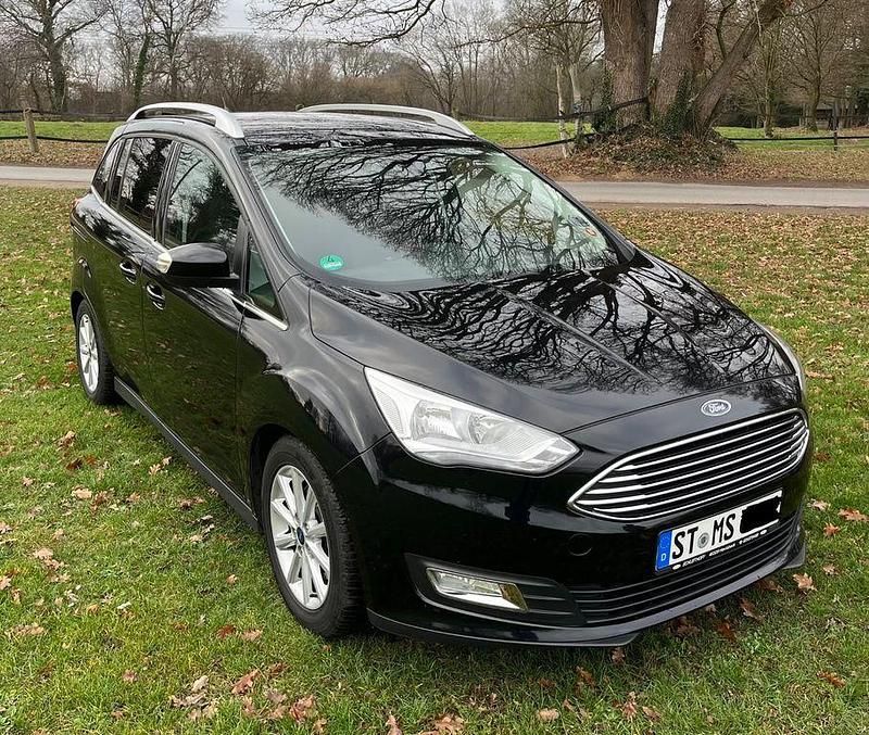 Gebraucht Ford Grand C-Max Titanium 125 PS (91 kW) 2017 Schwarz Van / Kleinbus