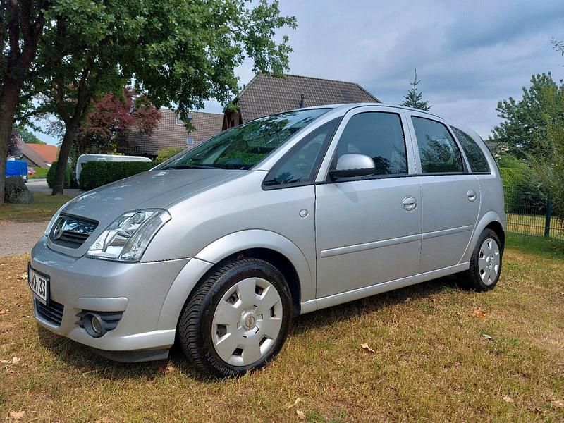 Silber Gebraucht 2008 Opel Meriva Van / Kleinbus | 3.290 € (Etwas zu teuer) - Bild 1/4