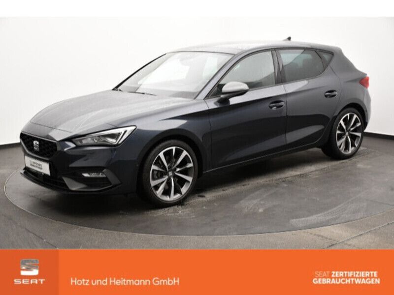 Grau Gebraucht 2024 Seat Leon FR Limousine | 31.680 € (Fairer Preis) - Bild 1/4