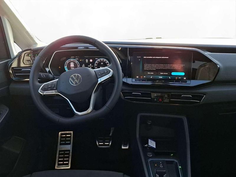 Neu VW Caddy Style 122 PS (89 kW) 2026 Indiumgrau metallic Van / Kleinbus