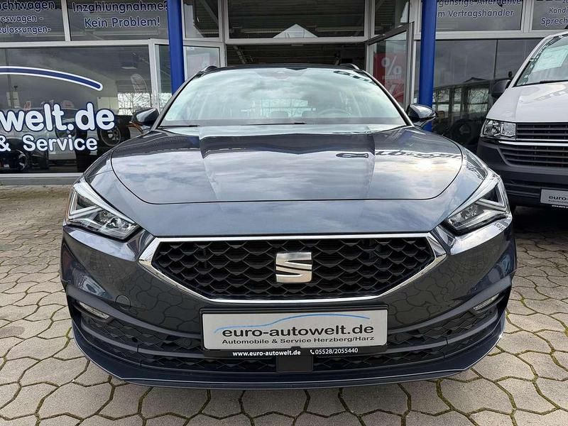 Gebraucht Seat Leon ST Style 131 PS (96 kW) 2023 "magnetic tech" Kombi