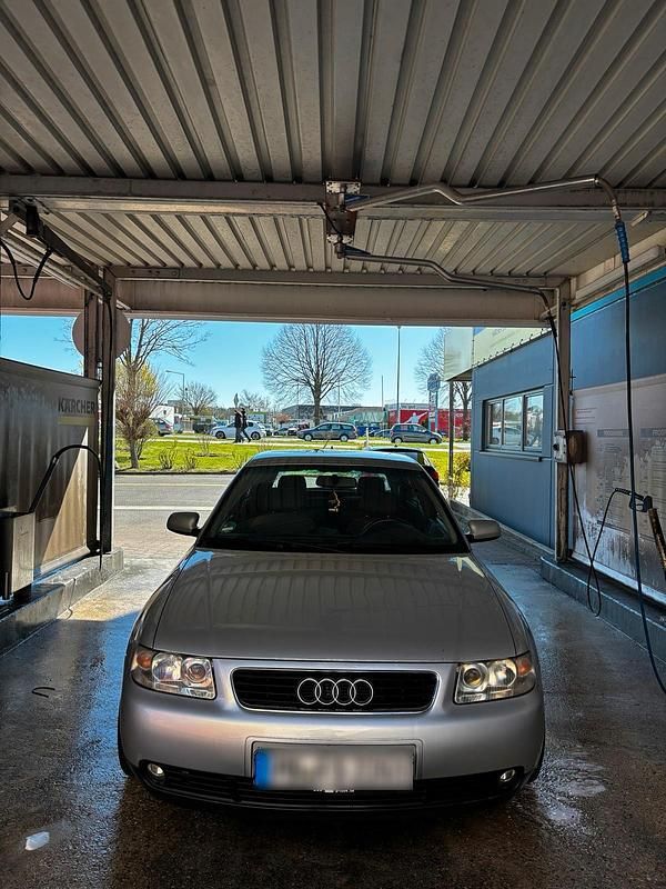 Gebraucht Audi A3 130 PS (95 kW) 2002 Silber Kleinwagen