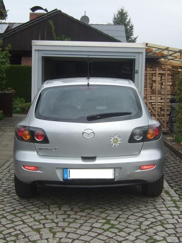 Gebraucht Mazda 3 Inclusive 109 PS (80 kW) 2006 Silber metallic Limousine