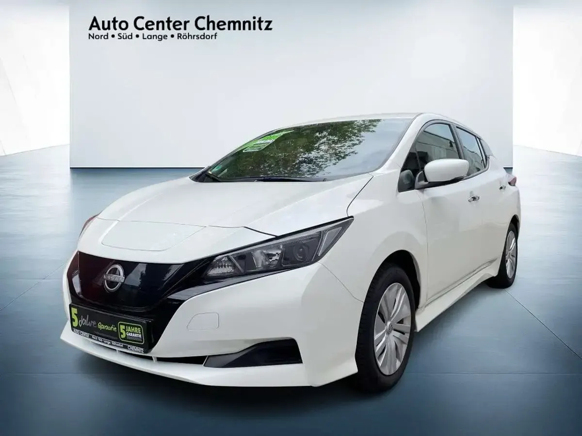 Gebraucht Nissan Leaf 110 kW (150 PS) 2022 Weiß Kleinwagen
