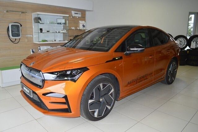Andere farbe Gebraucht 2023 Skoda Enyaq iV Suite SUV | 42.980 € (Guter Preis) - Bild 1/4