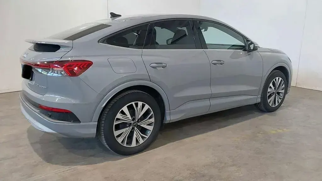Gebraucht Audi Q4 Sportback e-tron Advanced 150 kW (204 PS) 2023 Grau SUV