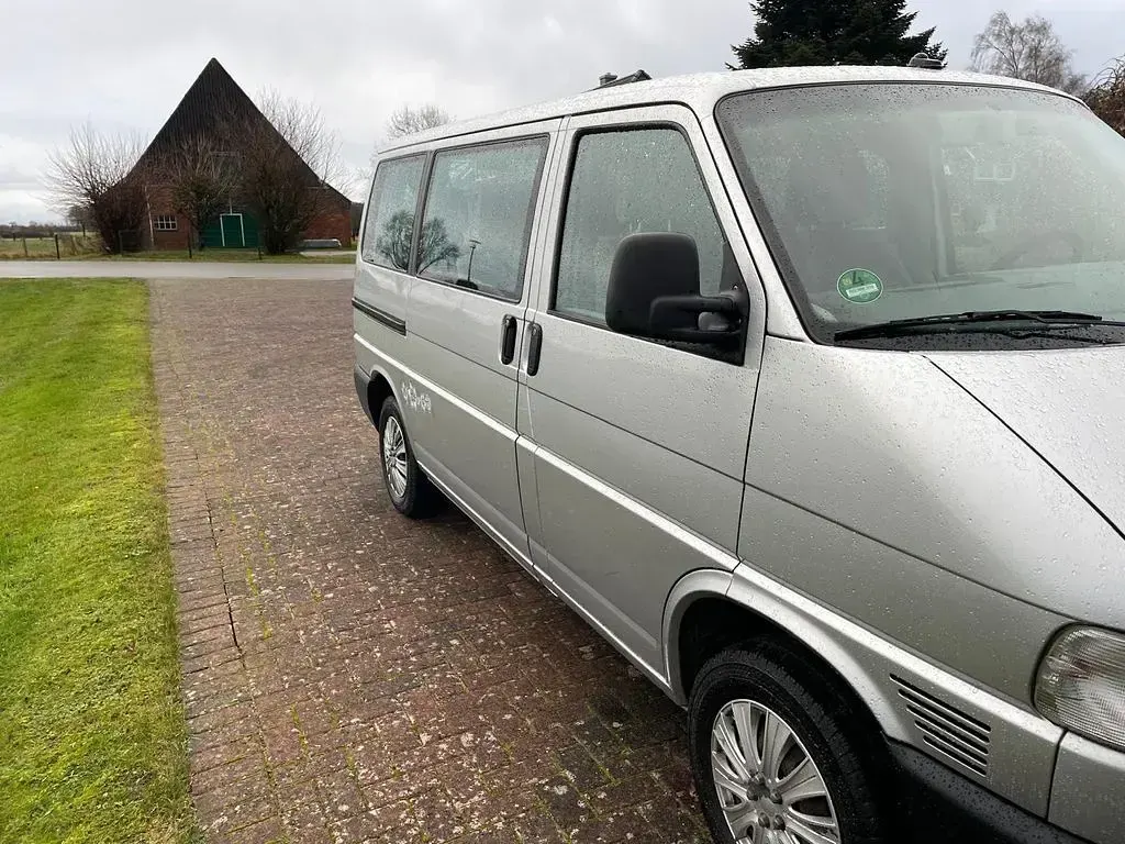Gebraucht VW T4 88 PS (64 kW) 2002 Silber Van