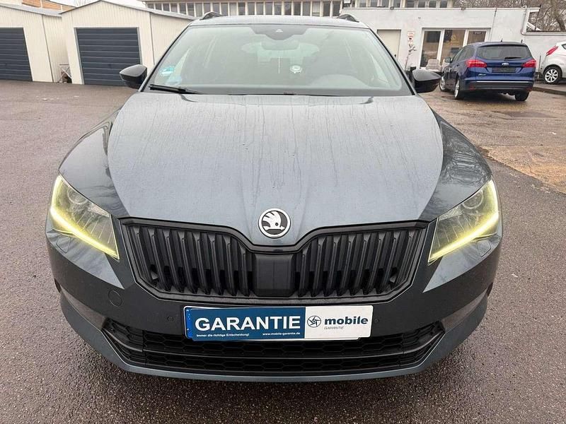 Gebraucht Skoda Superb Sport 190 PS (139 kW) 2016 Grau Kombi