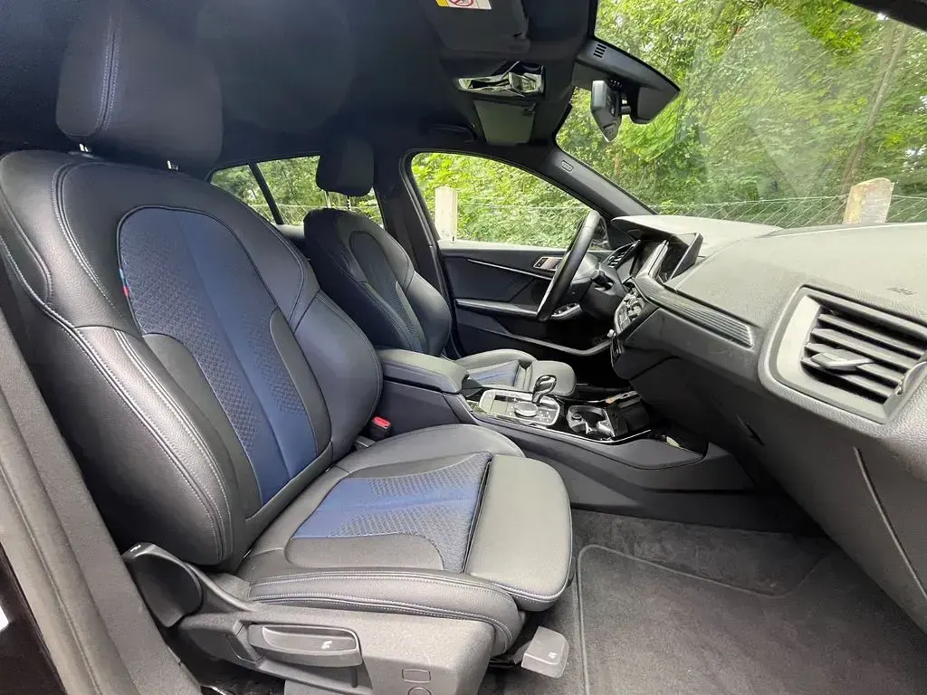 Gebraucht BMW 118 M Sport 140 PS (102 kW) 2020 Schwarz Kleinwagen