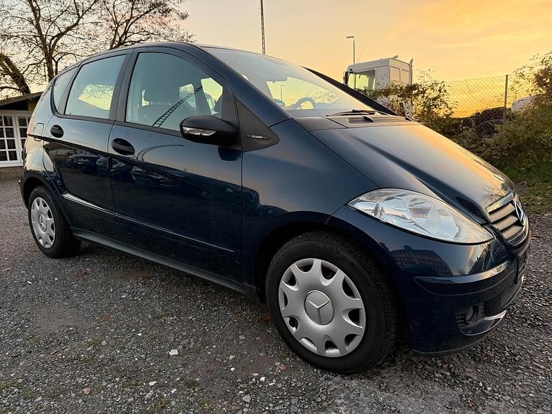 Blau Gebraucht 2005 Mercedes A160 Kleinwagen | 2.999 € (Etwas zu teuer) - Bild 1/4