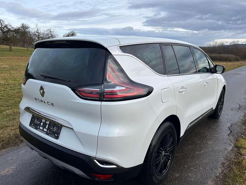 Gebraucht Renault Espace Initiale Paris 224 PS (164 kW) 2017 Weiss "nacre" Van / Kleinbus