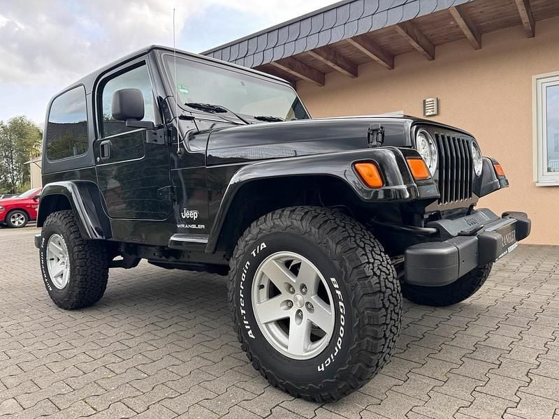 Schwarz Gebraucht 2004 Jeep Wrangler Rubicon SUV | 24.500 € - Bild 1/4