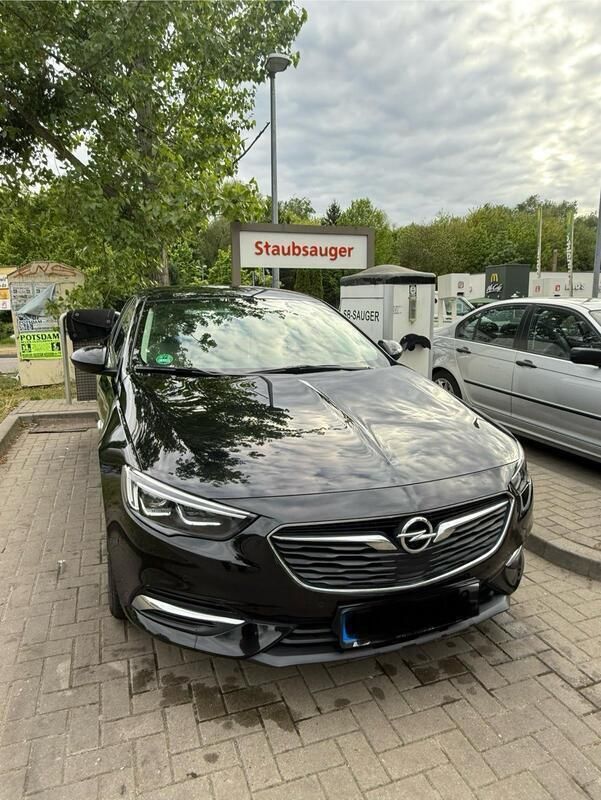Schwarz Gebraucht 2017 Opel Insignia Innovation Limousine | 11.000 € (Superpreis) - Bild 1/4