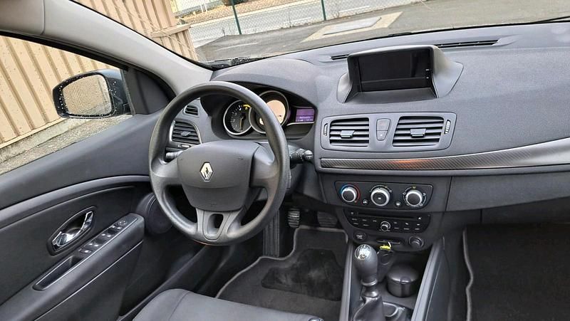 Gebraucht Renault Mégane GrandTour 110 PS (80 kW) 2012 Schwarz Kombi
