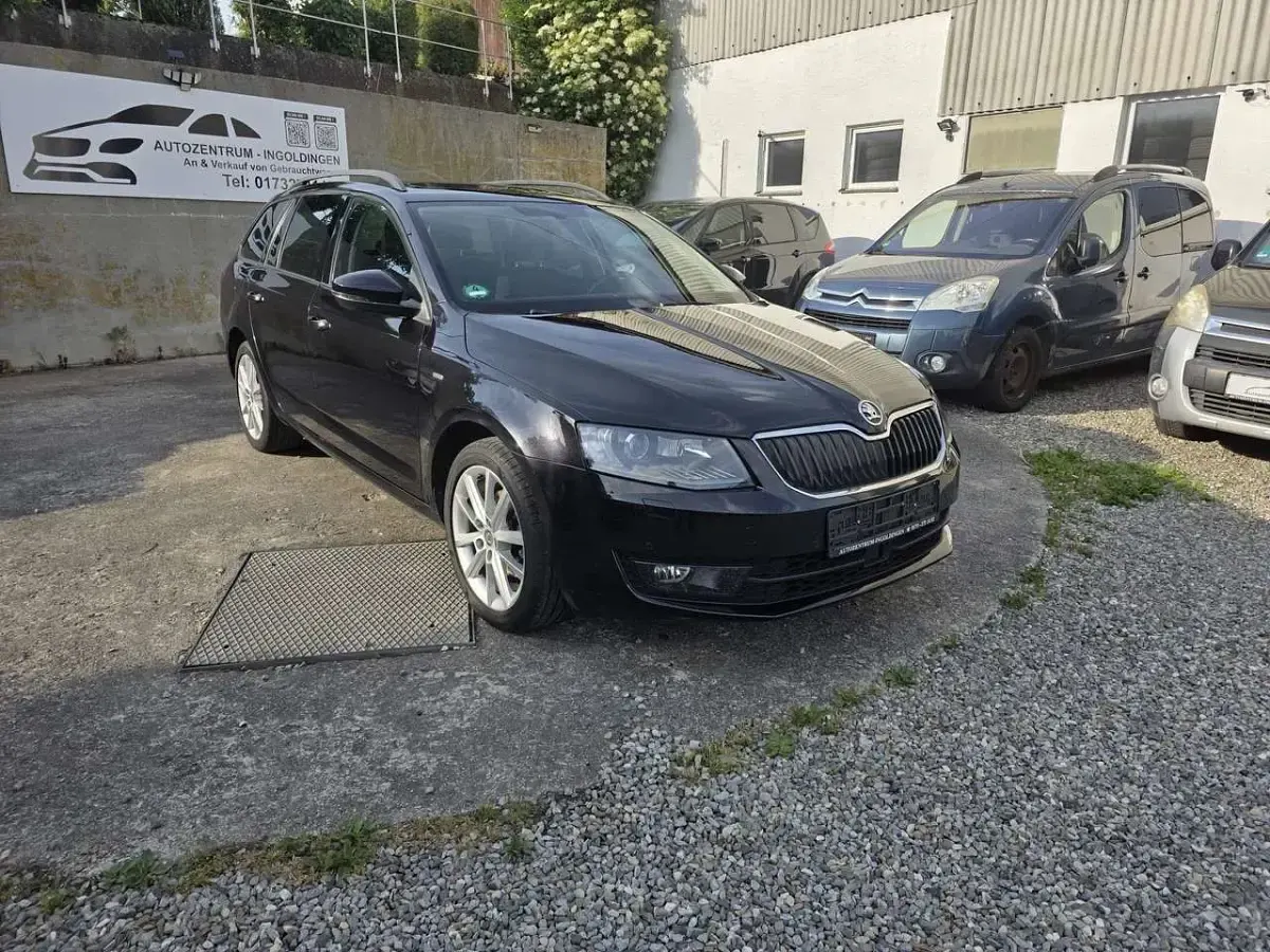Gebraucht Skoda Octavia Joy 150 PS (110 kW) 2016 Schwarz Kombi