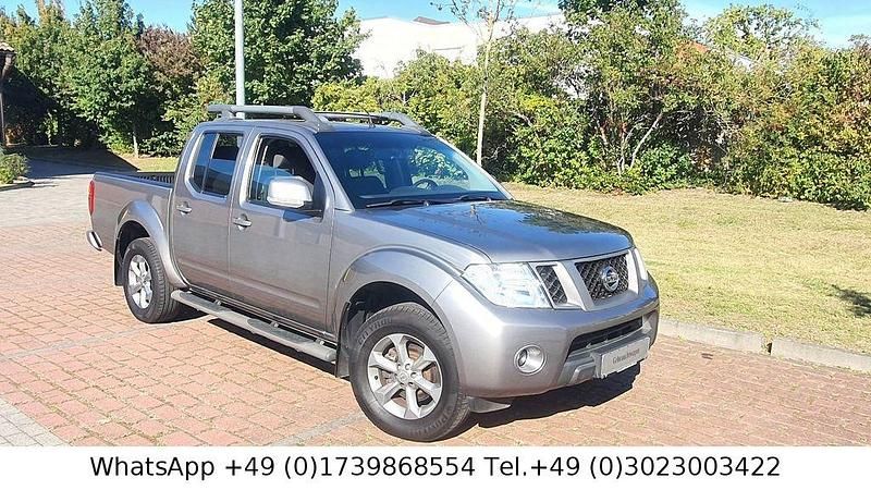 Gebraucht Nissan Navara Platinum 190 PS (139 kW) 2015 Grau Pickup