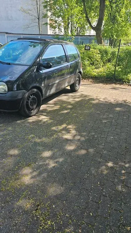 Second-hand Renault Twingo 75 CP (55 kW) 2007 Negru Hatchback