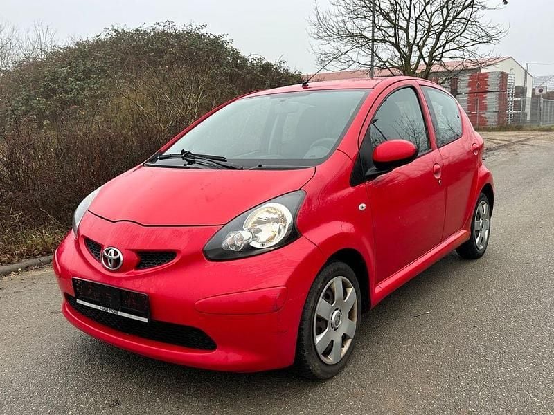 Rot Gebraucht 2008 Toyota Aygo Kleinwagen | 1.500 € (Guter Preis) - Bild 1/4