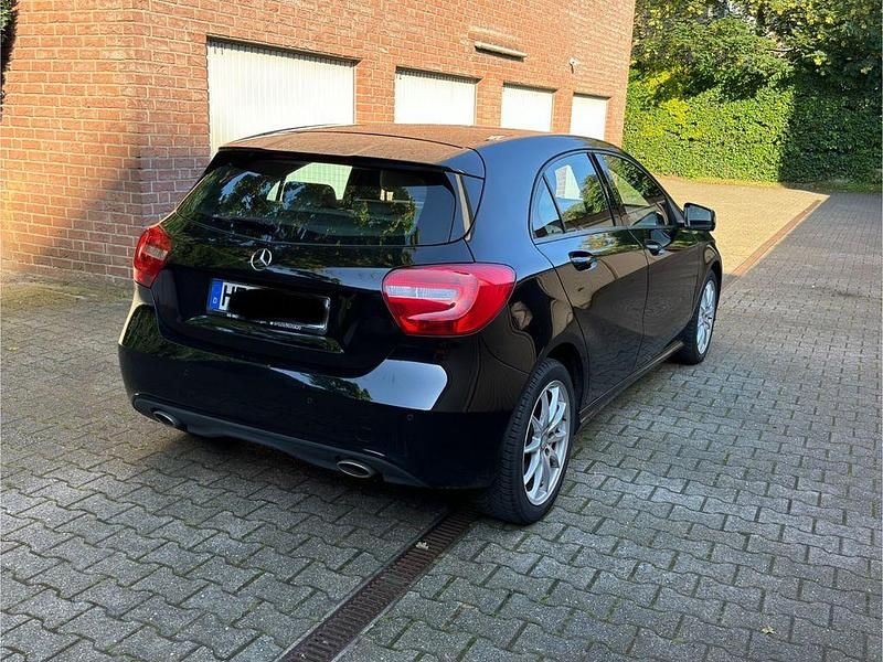 Gebraucht Mercedes A220 170 PS (125 kW) 2013 Schwarz Limousine