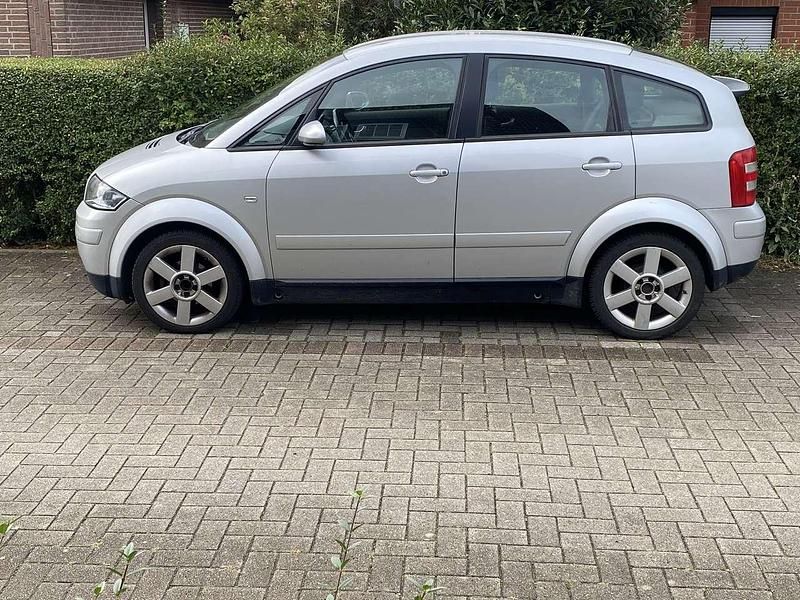 Silber Gebraucht 2001 Audi A2 Kleinwagen | 1.200 € (Fairer Preis) - Bild 1/4