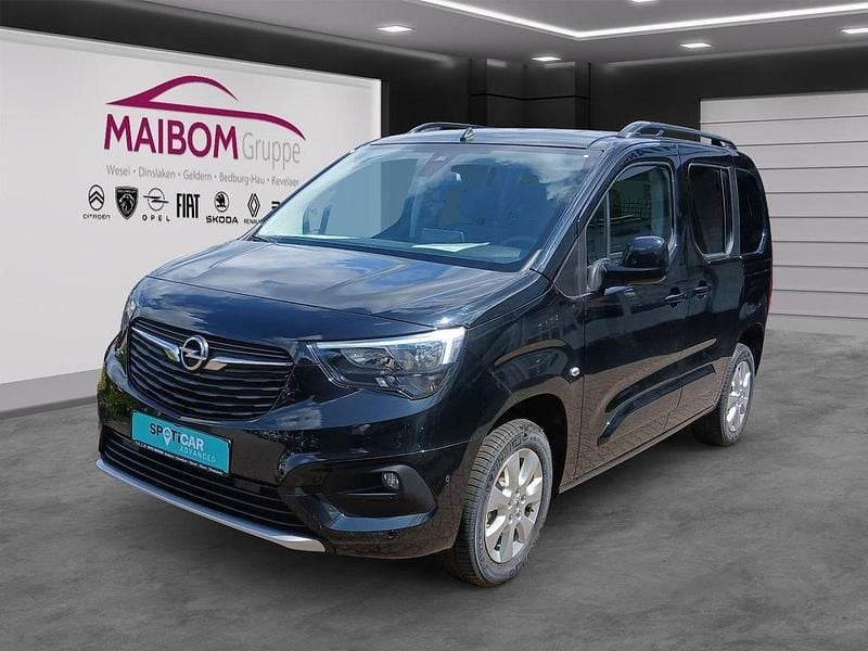 Schwarz Gebraucht 2023 Opel Combo Life Ultimate Van / Kleinbus | 26.990 € (Fairer Preis) - Bild 1/4