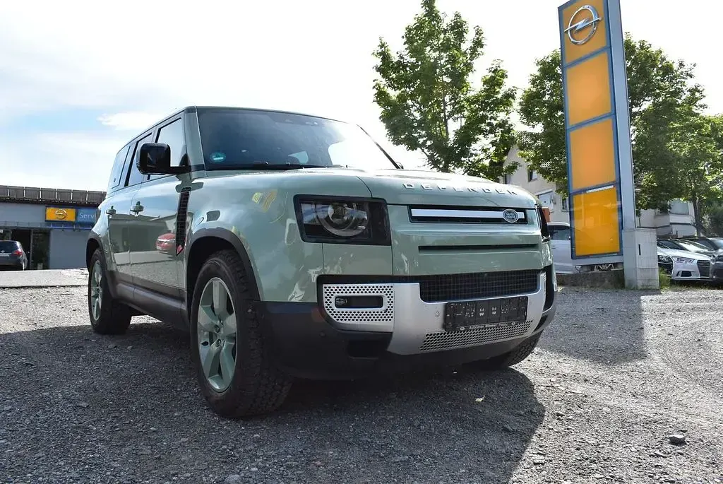 Gebraucht Land Rover Defender 75th Limited Edition 300 PS (220 kW) 2023 Unbekannt (metallic) SUV