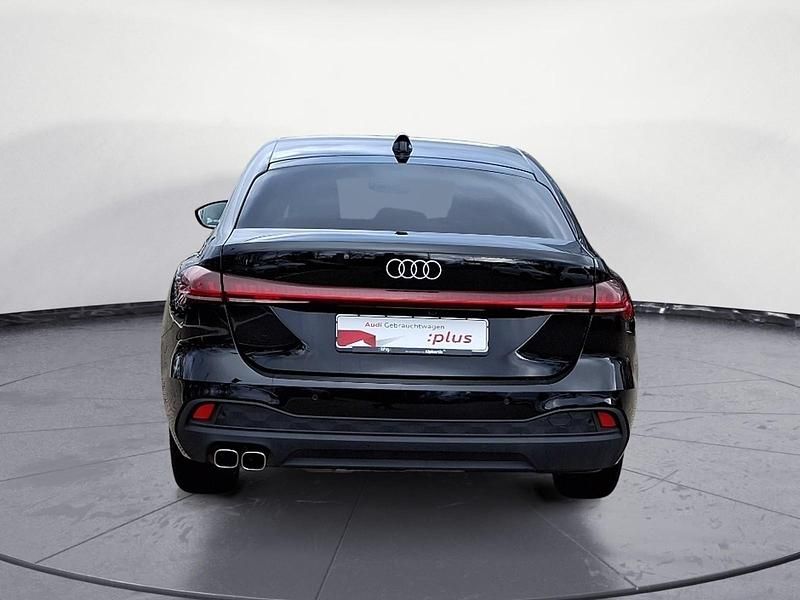 Gebraucht Audi A5 Ambiente 204 PS (150 kW) 2025 Schwarz Limousine