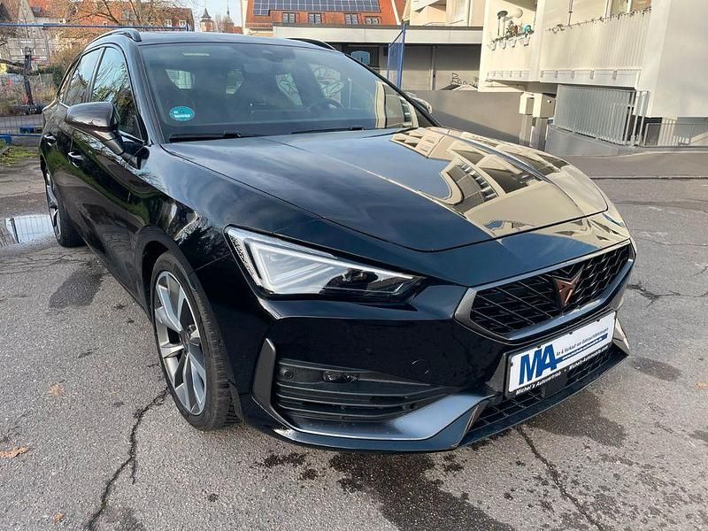 Schwarz Gebraucht 2023 Cupra Leon VZ Limousine | 29.900 € (Fairer Preis) - Bild 1/4