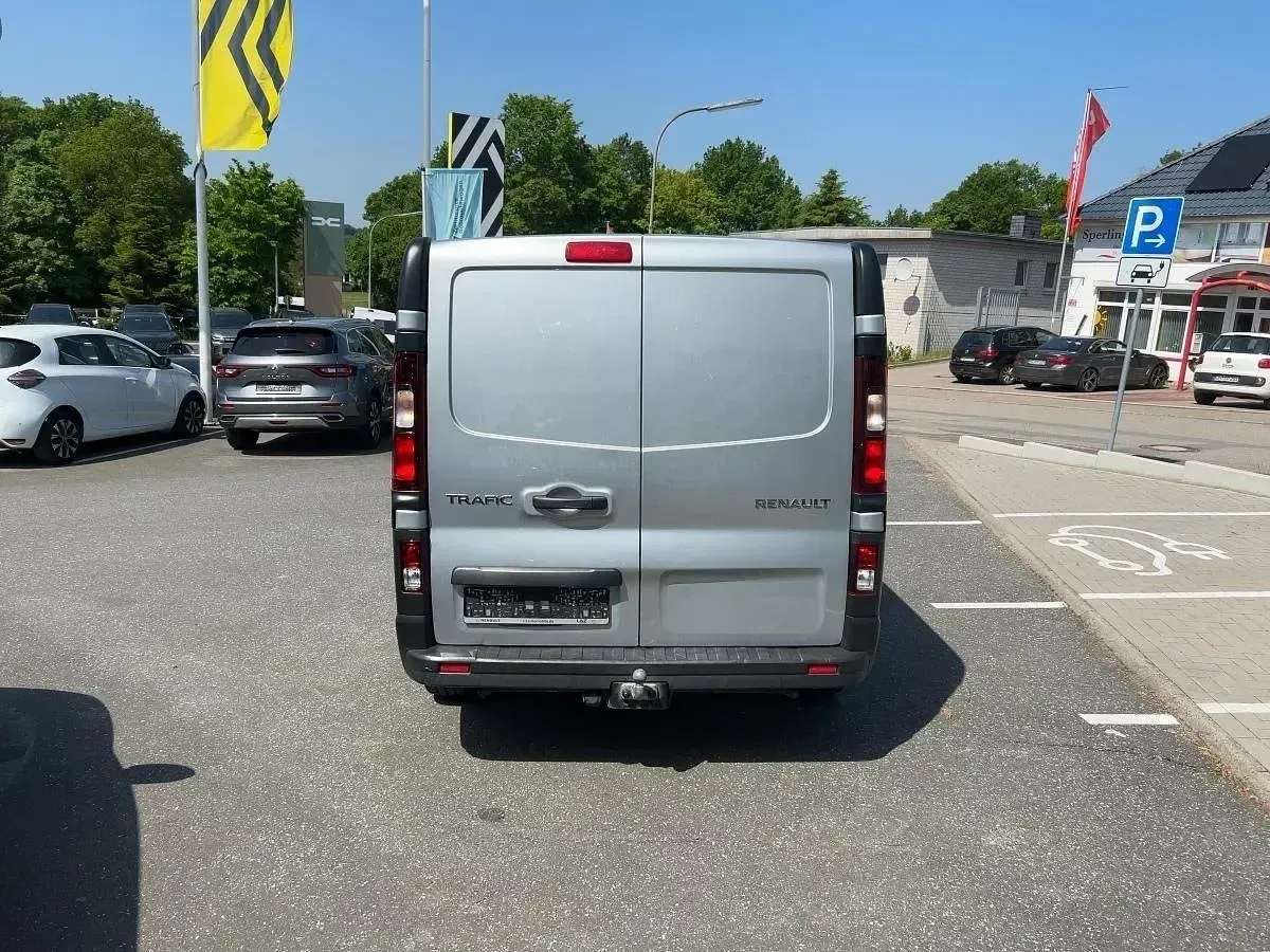 Gebraucht Renault Trafic Komfort 131 PS (96 kW) 2022 Van / Kleinbus