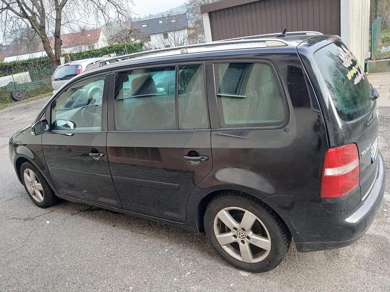Gebraucht VW Touran 101 PS (74 kW) 2004 Schwarz Van / Kleinbus