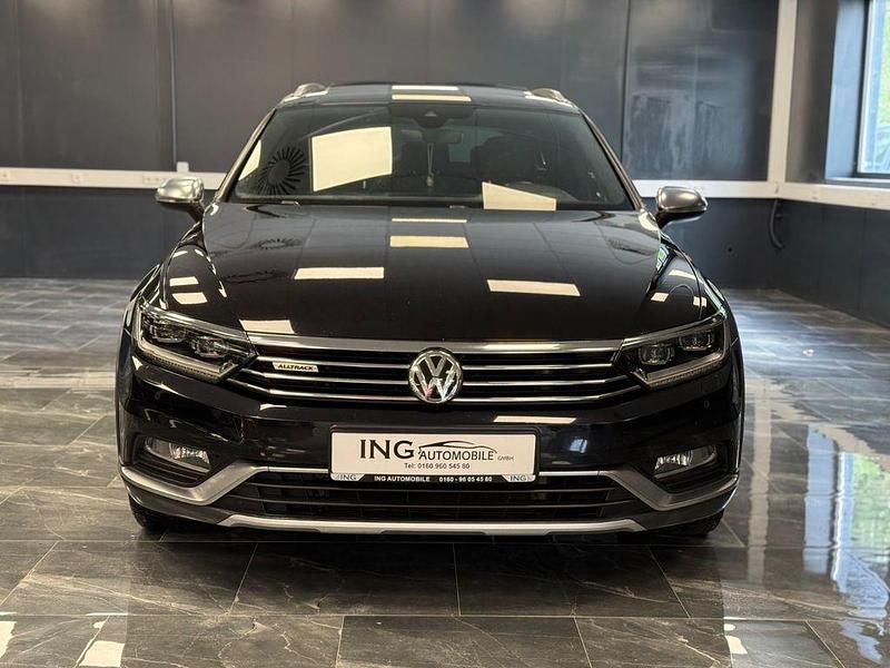 Schwarz Gebraucht 2017 VW Passat Alltrack Kombi | 19.900 € (Etwas zu teuer) - Bild 1/4