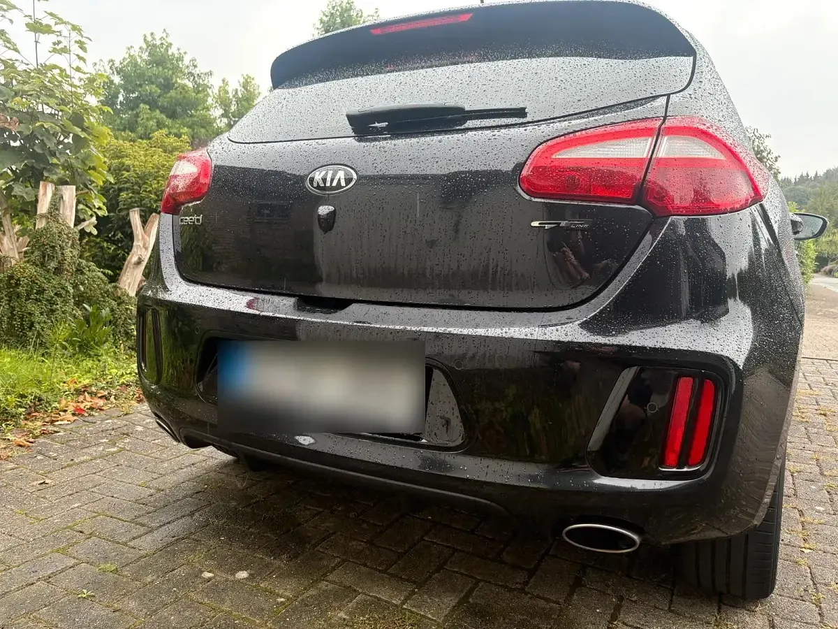 Gebraucht Kia Ceed GT GT-Line 136 PS (100 kW) 2017 Schwarz Limousine