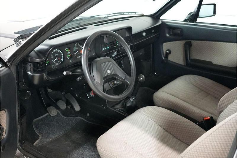 Second-hand Lancia Beta 135 CP (99 kW) 1983 Gri