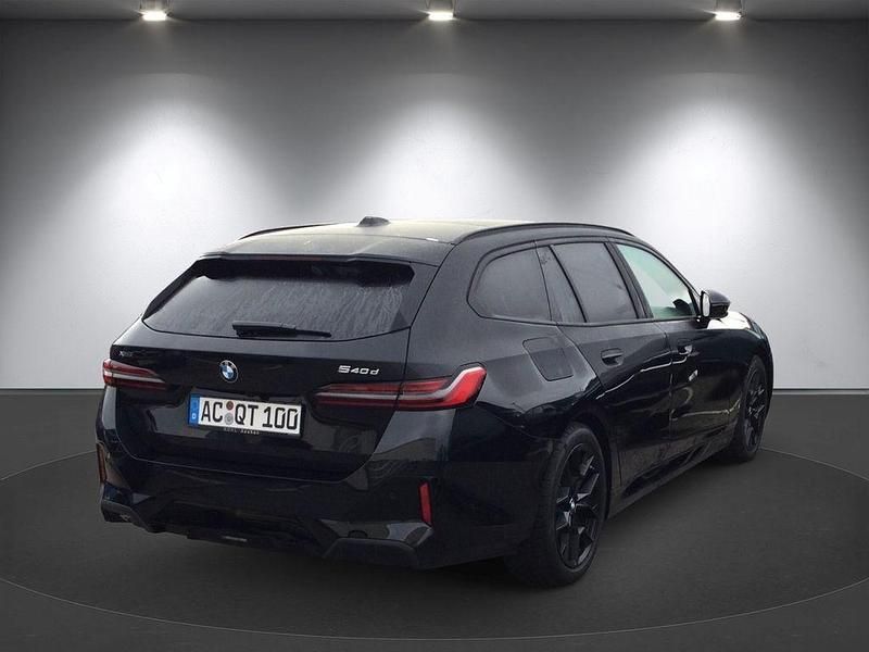 Gebraucht BMW 540 M Sport 286 PS (210 kW) 2025 Schwarz Kombi