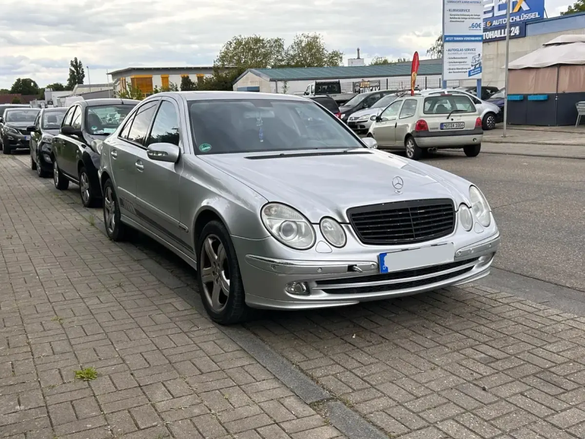Occasion Mercedes E320 224 ch (164 kW) 2006 Gris Berline