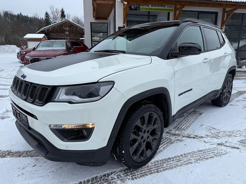 Gebraucht Jeep Compass 179 PS (131 kW) 2020 Weiß SUV