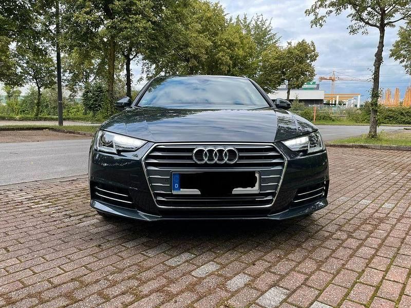 Grau Gebraucht 2017 Audi A4 Sport Kombi | 18.900 € (Fairer Preis) - Bild 1/4