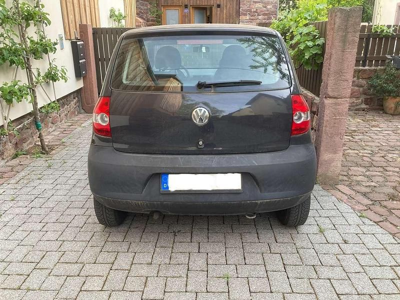 Second-hand VW Fox 54 CP (39 kW) 2006 Gri Hatchback