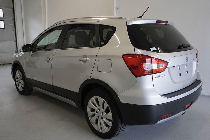 Gebraucht Suzuki SX4 S-Cross Comfort 111 PS (81 kW) 2020 Silber SUV