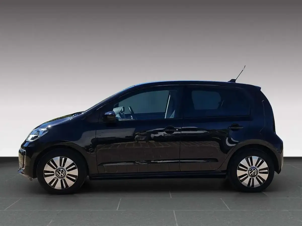 Gebraucht VW e-up! Style 61 kW (83 PS) 2022 Deep black perleffekt Kleinwagen