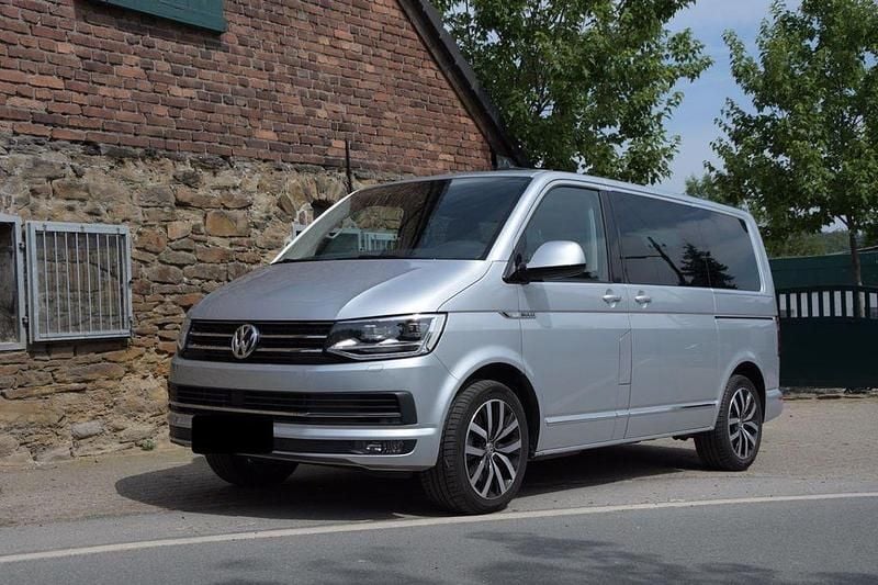 Second-hand VW T6 204 CP (150 kW) 2017 Argintiu Van