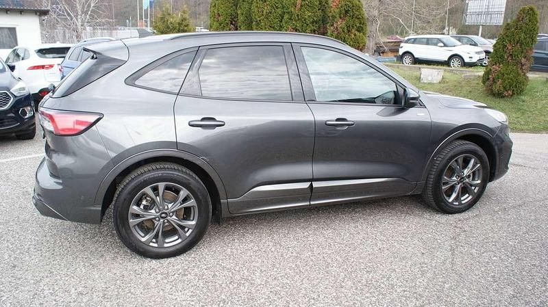 Gebraucht Ford Kuga ST-Line X 224 PS (164 kW) 2021 Grau SUV