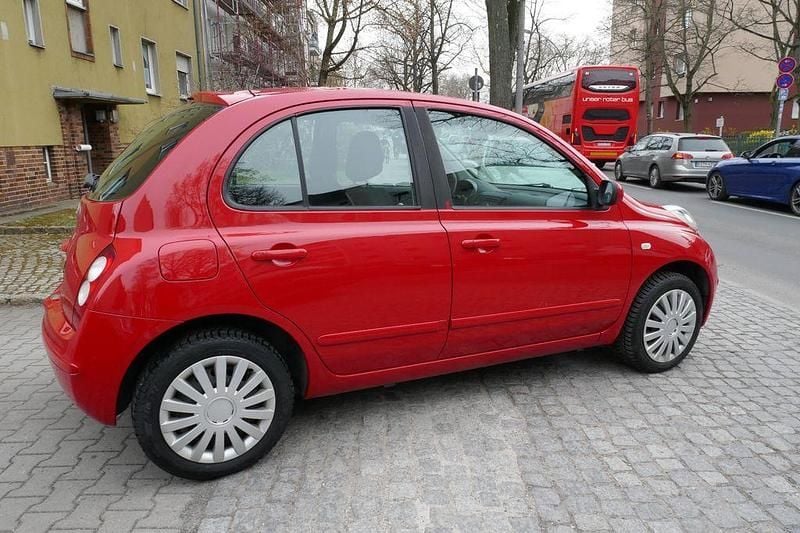 Gebraucht Nissan Micra Acenta 80 PS (58 kW) 2007 Rot Limousine